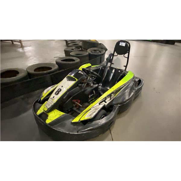 SODI KART RT8 BLACK/GREEN GASOLINE POWERED GO KART WITH HONDA ENGINE