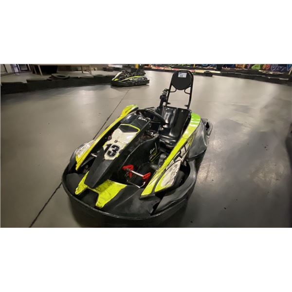 SODI KART RT8 BLACK/GREEN GASOLINE POWERED GO KART WITH HONDA ENGINE
