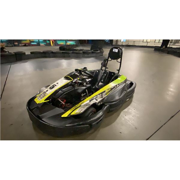 SODI KART RT8 BLACK/GREEN GASOLINE POWERED GO KART WITH HONDA ENGINE
