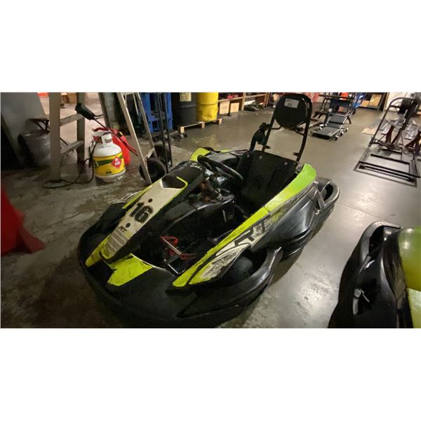 SODI KART RT8 BLACK/GREEN GASOLINE POWERED GO KART WITH HONDA ENGINE