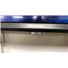 Image 3 : HISENSE 55" SMART TV WITH WALL MOUNT *NO REMORE*