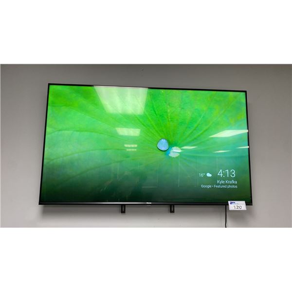 HISENSE 55" SMART TV WITH WALL MOUNT *NO REMORE*
