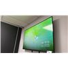 Image 2 : HISENSE 55" SMART TV WITH WALL MOUNT *NO REMORE*
