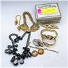 Image 2 : ANTIQUE TIN W WATCHES JEWELLERY ETC