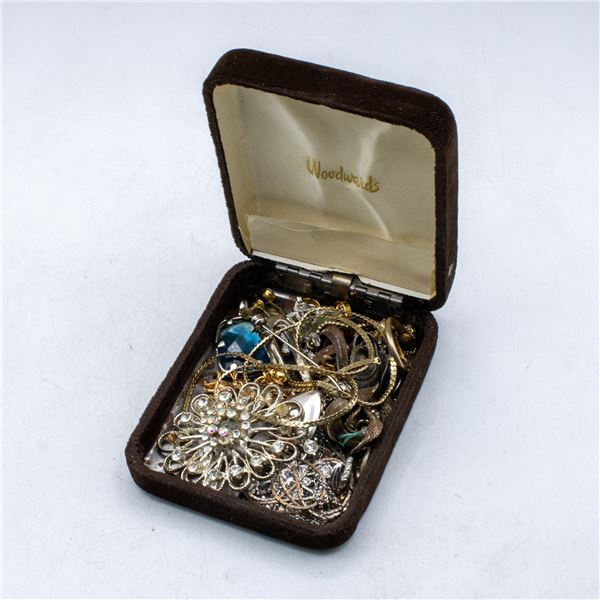 LOT OF ASSORTED ESTATE JEWELRY