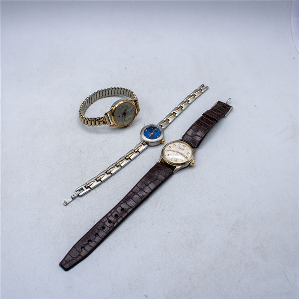 LOT OF 3 VINTAGE WATCHES UNTESTED