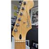 Image 4 : FENDER STRATOCASTER GUITAR MEXICO DK WINE W CASE