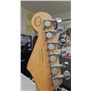 Image 4 : FENDER STRATOCASTER GUITAR MEXICO BLACK W CASE