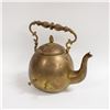 Image 5 : ESTATE ANTIQUE BRASS TILTING KETTLE/TEAPOT