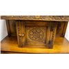 Image 2 : ANTIQUE RIDPATH JACOBEAN REVIVAL CARVED OAK COURT