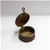 Image 3 : VINTAGE EAST INDIAN BRASS LIDDED BOX (PAAN DAN /