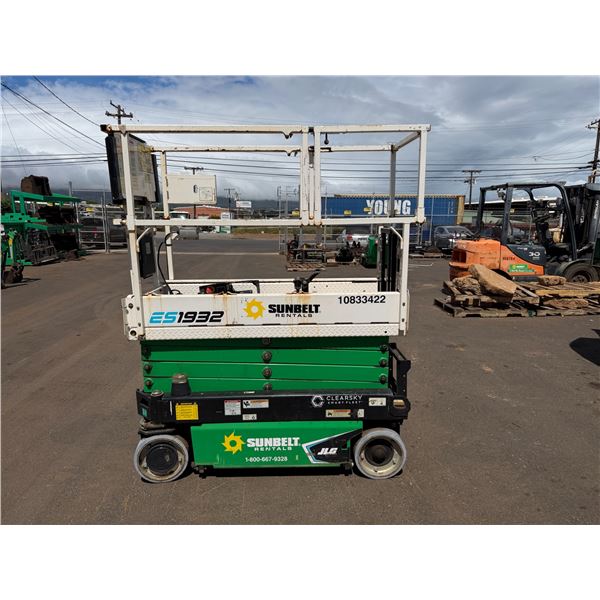(10833422) 2024 JLG ES1932 Electric Scissor Lift 19' (Needs Repair)
