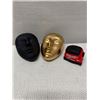 Image 2 : Qty 2 Bossa Linda Calma Face Wall Mount Art Planters 5" x 6"