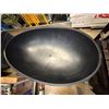 Image 7 : Black Modern Wave-Shaped Freestanding Bathtub 70.5" x 44" x 20"H