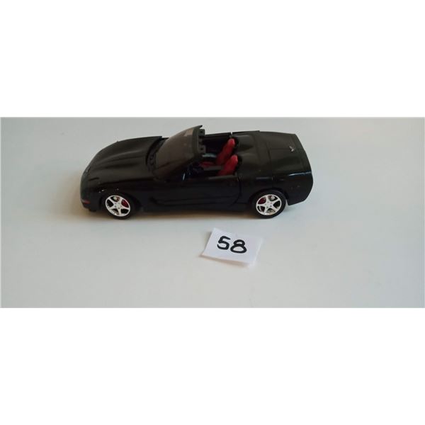 Transformers Alternators Battle Ravage transformable toy in its 2004/2005 1:24 SCALE