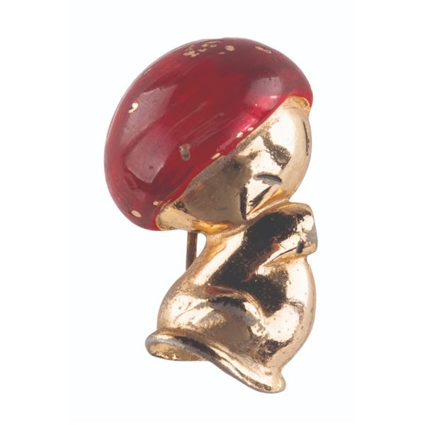 A "Fantasia" Hop Low United China Relief Brooch.