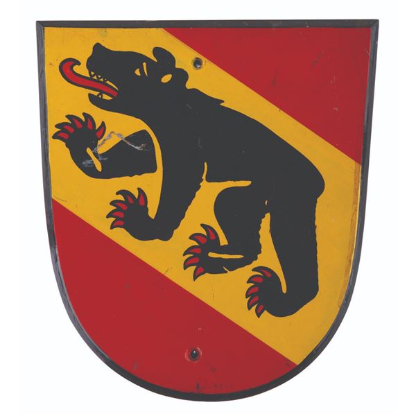 A Matterhorn Ride Queue Bern Crest.