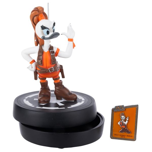 A Daisy Duck As Aurra Sing Figurine.