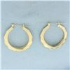 Image 2 : Diamond Etched Hoop Earrings in 14k Yellow Gold