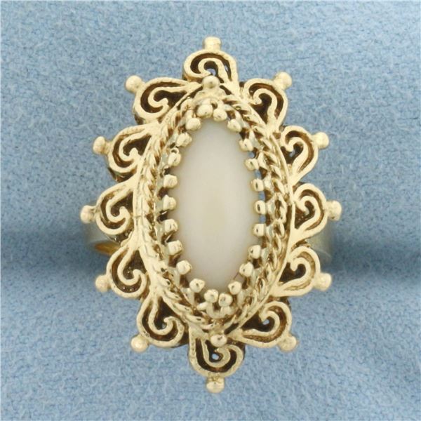 Vintage Coral Ring in 14k Yellow Gold