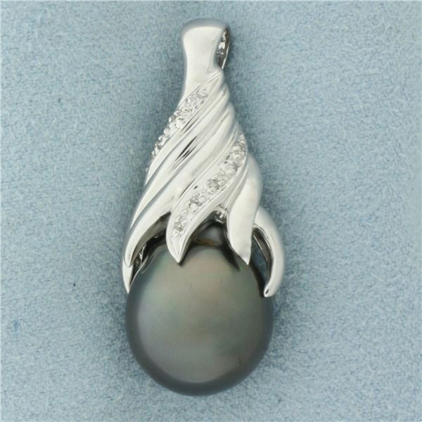 Tahitian Pearl and Diamond Pendant in 18k White Gold