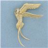 Image 1 : Hummingbird Emerald and Diamond Brooch Pin in 14k Yellow Gold