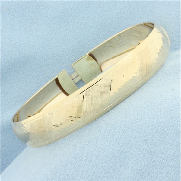 Etched Stripe Design Bangle Bracelet in 10k Yellow Gold