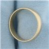 Image 2 : Mens Traditional Wedding Band Ring in 14K Yellow Gold