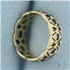 Image 2 : Black Enamel Cut Out Band Ring in 14k Yellow Gold
