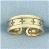 Image 1 : Adjustable Clover Design Ring in 14k Yellow Gold