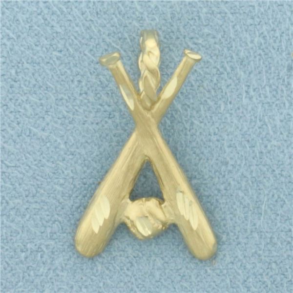 Baseball and Baseball Bats Pendant in 14k Yellow Gold