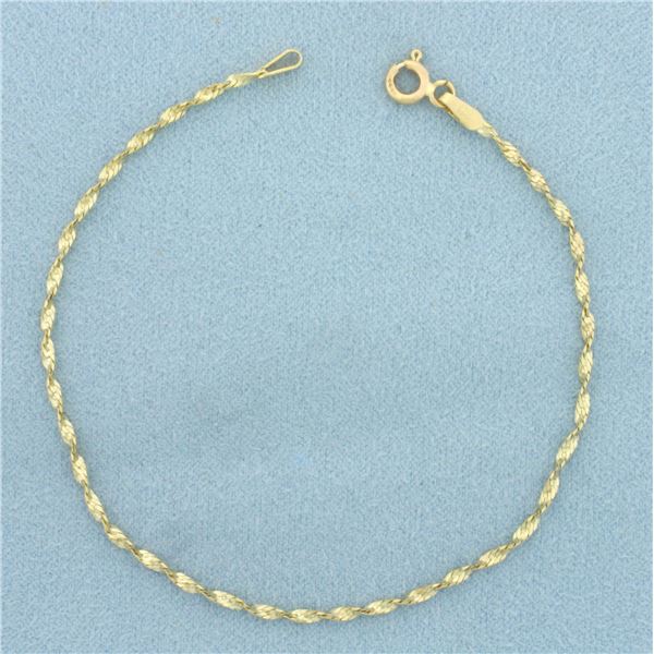 Italian Twisting Herringbone Link Bracelet in 14k Yellow Gold