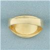 Image 4 : Oval Signet Ring in 14k Yellow Gold