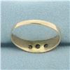 Image 4 : Mens 3-Stone Diamond Flush Set Wedding Ring in 14k Yellow Gold