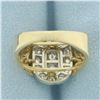 Image 4 : Diamond Halo Target Ring in 14k Yellow Gold