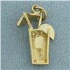Image 2 : Cocktail With Umbrella Charm in 14k Yellow Gold
