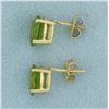 Image 2 : Peridot Stud Earrings in 14K Yellow Gold