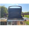 Image 4 : Weber Propane Gas Grill with Stand and Accessories