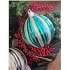Image 5 : Large Assortment of Holiday Decorations