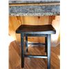 Image 4 : 6 Black Wooden Saddle-Seat Counter Stools