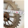 Image 4 : Howard Miller Oversized Gear Wall Clock Trio 3x3 Feet