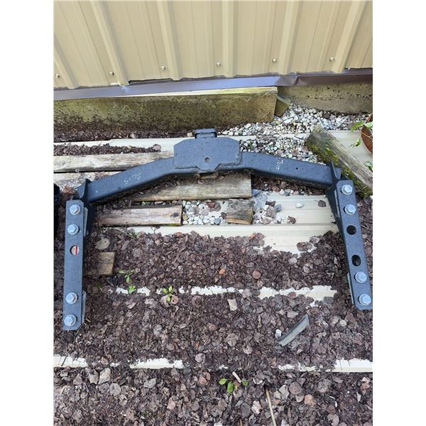 Heavy Duty Steel Chassis Crossmember Frame Rail with Mount Plate