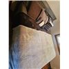 Image 1 : Complete King Bedding Set