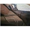 Image 3 : Complete King Bedding Set