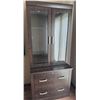 Image 1 : Modern Display Cabinet