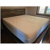 Image 1 : TEMPUR-Pedic King Size Mattress with cover Like New