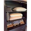 Image 1 : Pillows and Folded Bed Linens Lot