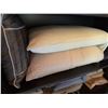 Image 4 : Pillows and Folded Bed Linens Lot