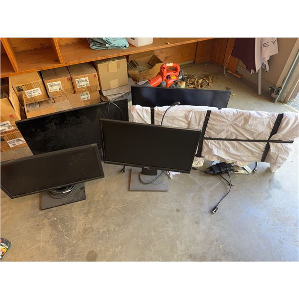 Computer Monitors Lot
