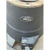 Image 2 : Char-Broil The Big Easy Oil-Less Turkey Fryer-Perfect for Thanksgiving!